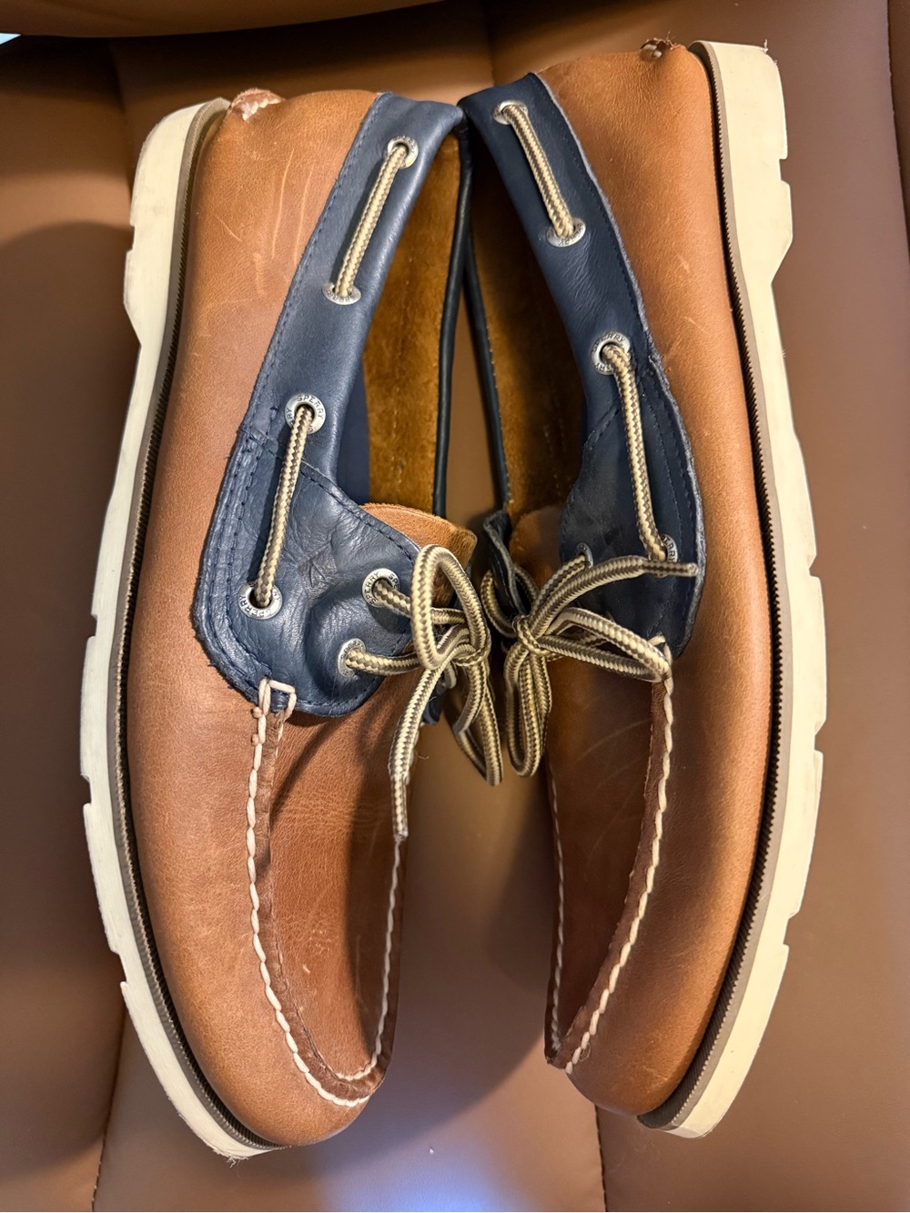SOLD!!!Shoes with Navy Collars Mens 10.5 - Picture 2 of 4